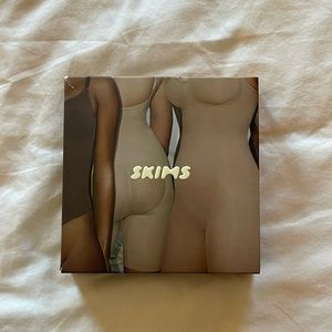 Skims Seamless Sculpt Thong Bodysuit